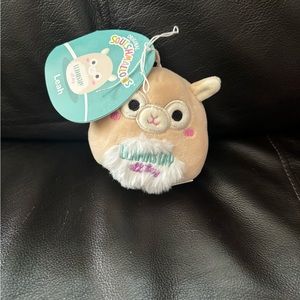 Leah The Llama “Llamastay All Day” Squishmallow Clip